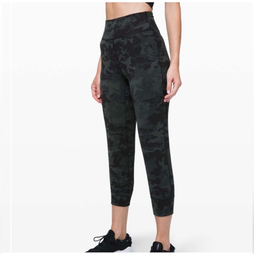 Lululemon Align Jogger Crop Size 6â Incognito Camo
